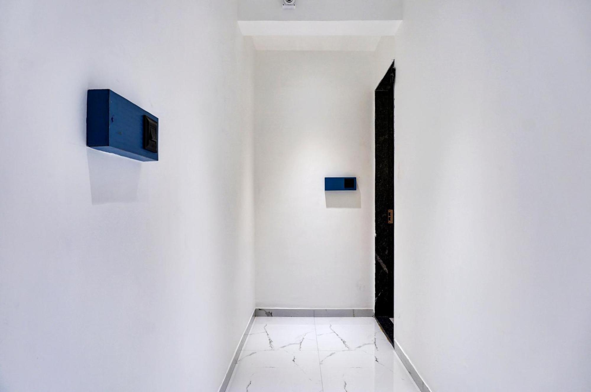 Palm Suites Baner- Indian Nationals Only Púna Exteriér fotografie